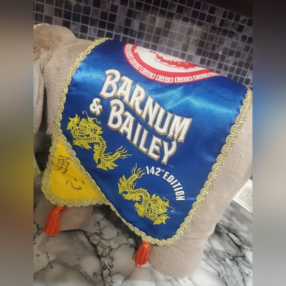 Nwt Ringling Bros And Barnum & Bailey Circus Stuffed Elephant - Picture 5 of 9